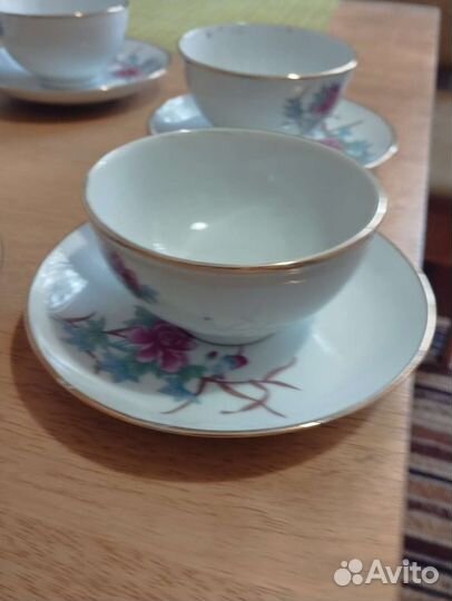 6 чашек и 6 блюдец от Китайского сервиза