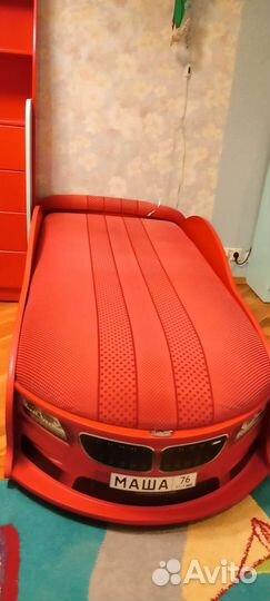 Детская кровать машинка с матрасом бу