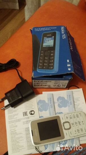 Мобильный телефонн Nokia105
