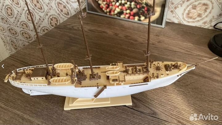 Сборная модель корабля Товарищ Моделист полусобр