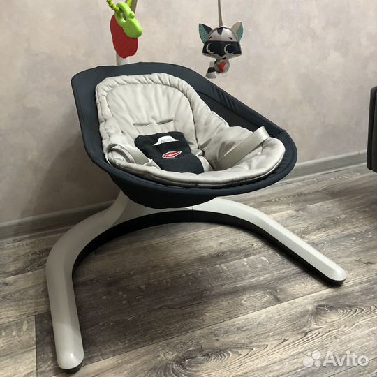 Шезлонг детский tinylove