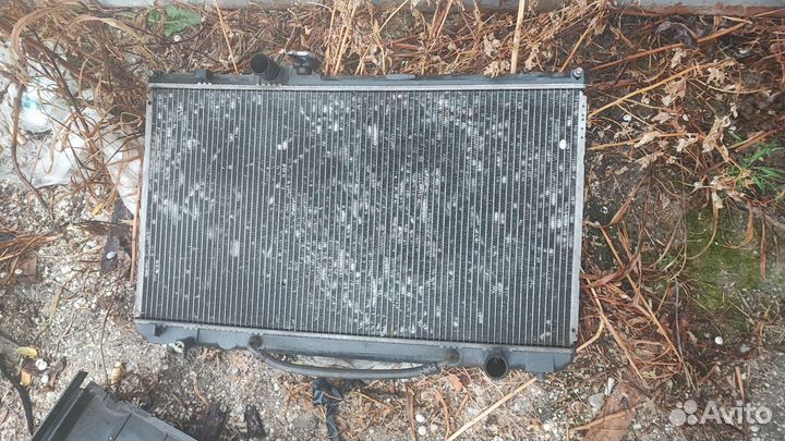 Радиатор на toyota chaser