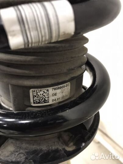 Амортизатор переднй правый BMW M5 F90