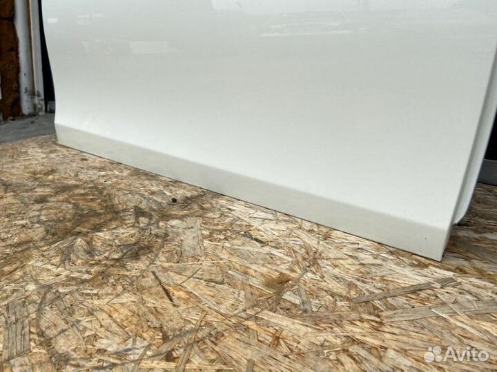 Дверь передняя правая Mercedes-Benz C-Class W204