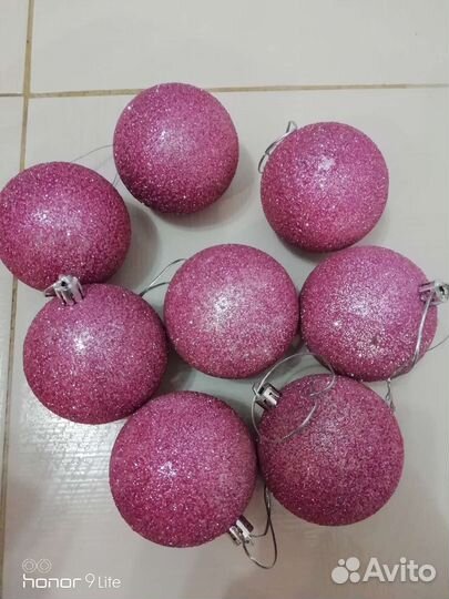 Новогодние игрушки на елку