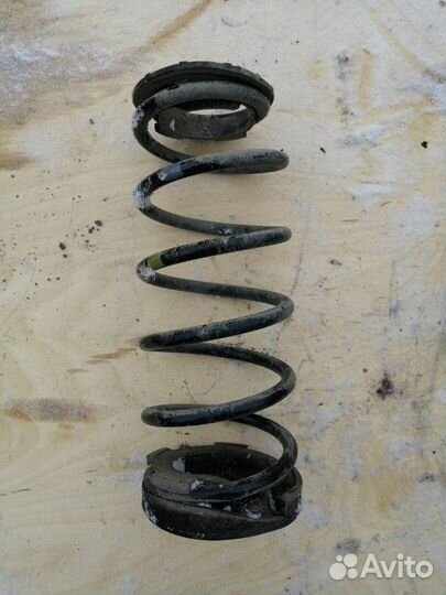 Пружина задняя правая Kia Rio 3 G4FC 2016