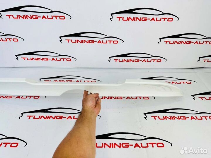 Спойлер на багажник Toyota Camry 70 TRD B8566