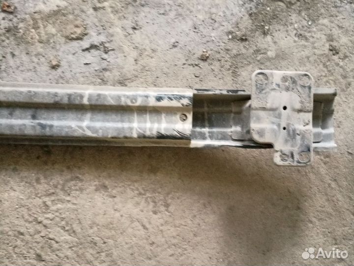 Hyundai Elantra HD 10гЖесткость бампера переднего