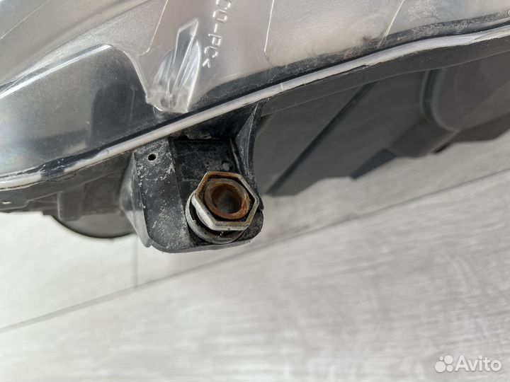 Фара volkswagen jetta 5 golf 5