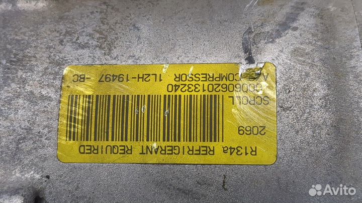 Компрессор кондиционера Lincoln Navigator, 2004