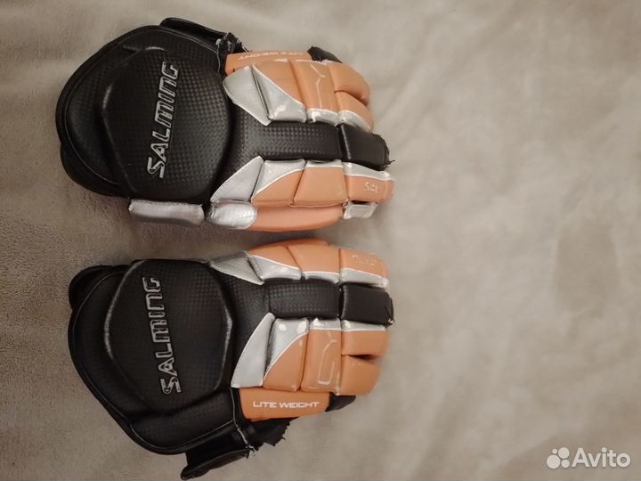 Хоккейные перчатки Salming
