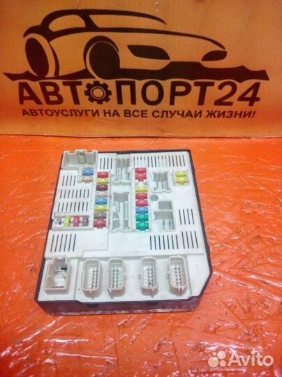 Блок предохранителей Renault Megane 3 1.6 16V K4M