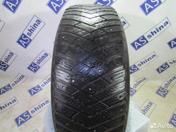 Goodyear UltraGrip Ice Arctic SUV 235/65 R17 96R