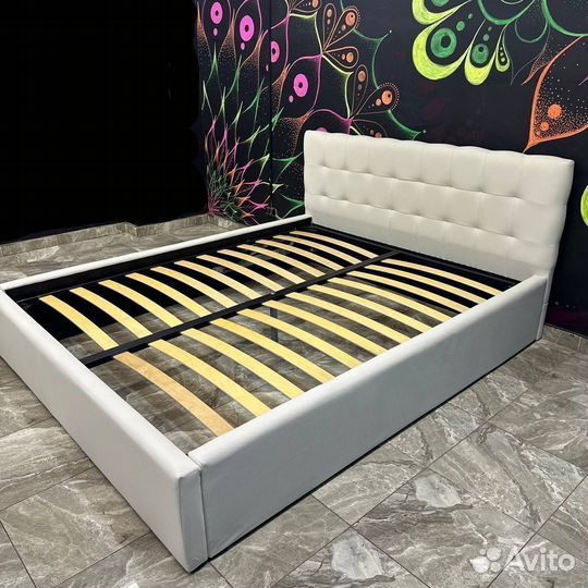 Кровать двуспальная 160х200