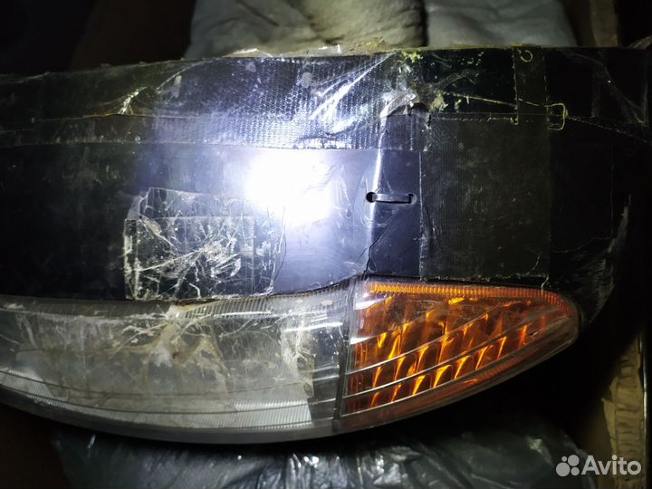 Пластик с фарой на мопед от хонда леад jf06