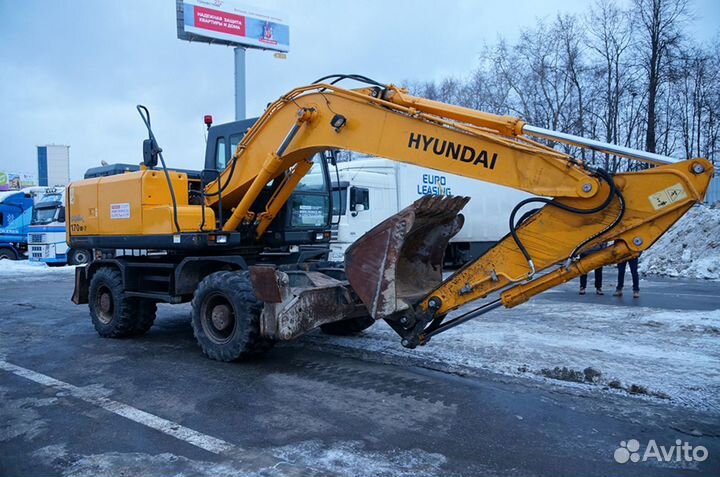 Аренда экскаватора погрузчика, аренда трактора