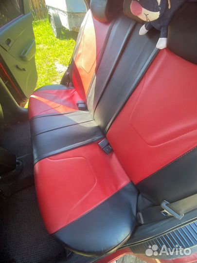 Чехлы сиденья для автомобиля универсальные