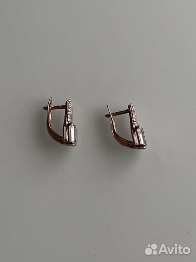 Золотые серьги