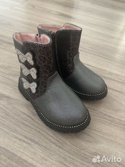Сапожки для девочки