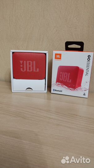 Колонка jbl go essential