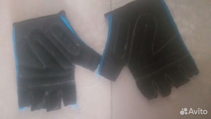 Перчатки