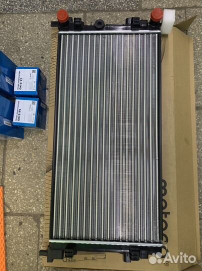 Радиатор охлаждения Skoda Fabia, Rapid, Roomster