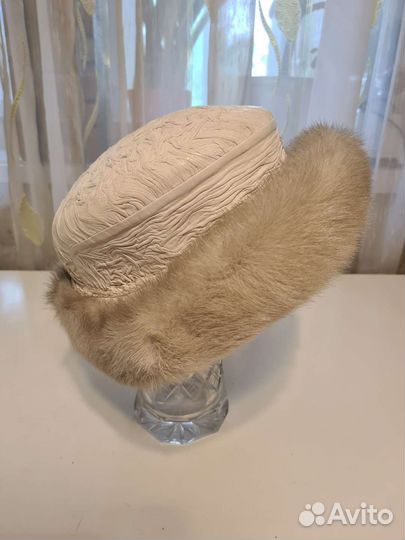 Новая женская шляпа из нат кожи с норкой