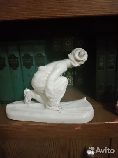 Лыжница.Песочное,Статуэтка