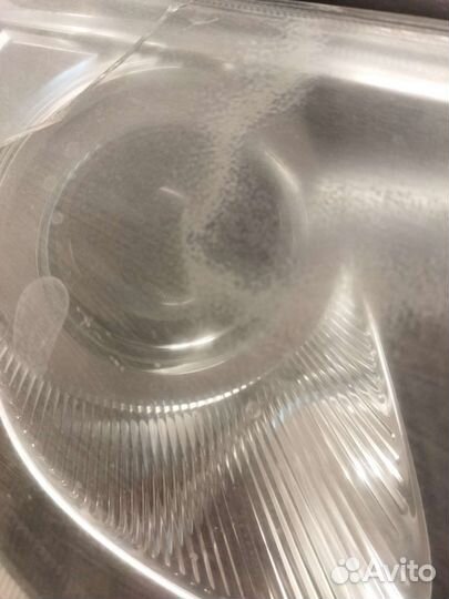 Донор Линза правой фары Rav4 40