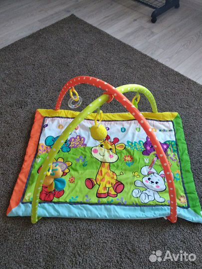 Развивающий коврик для малыша