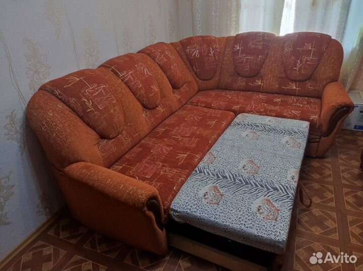 Угловой диван бу