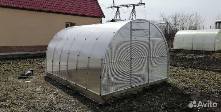 Теплицы крепкие