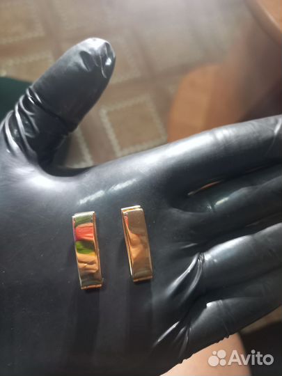 Золотые серьги