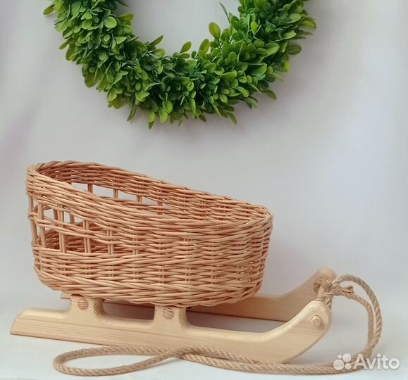 Плетеные санки. Санки для куклы