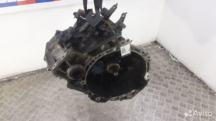 МКПП Toyota Avensis 1.8 литра бензин
