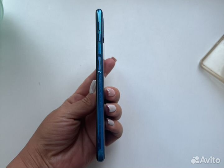 Телефон Samsung galaxyA7
