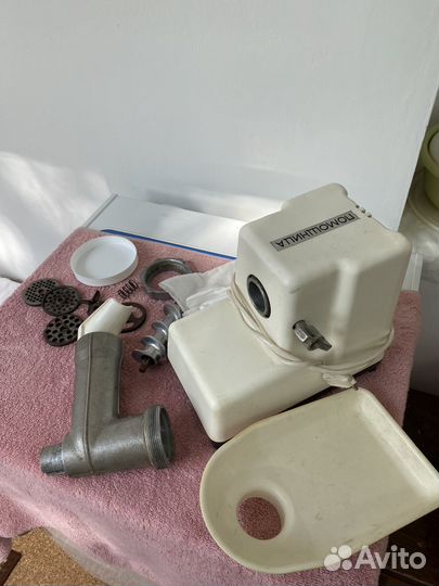 Мясорубка электрическая