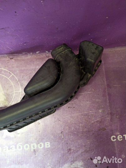 Воздухозаборник Renault Koleos hyoc 2TR 2010