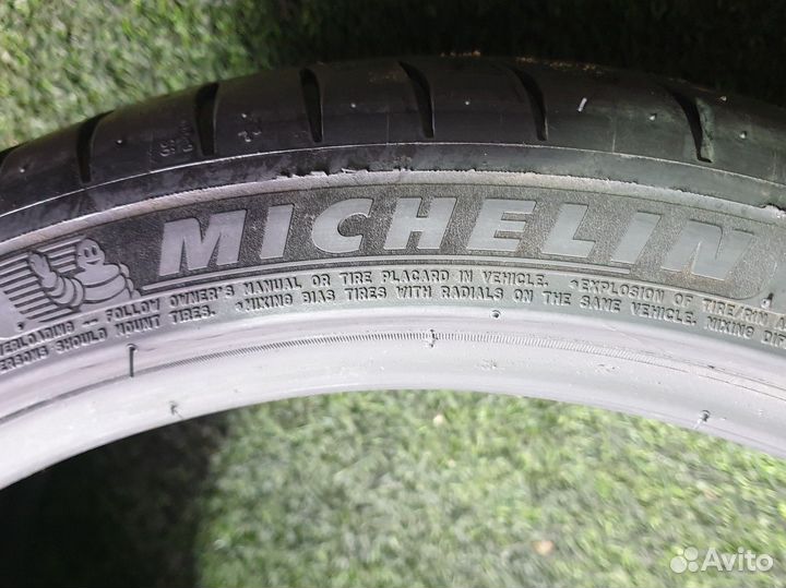 Michelin Pilot Sport 4 255/35 R19 96Y