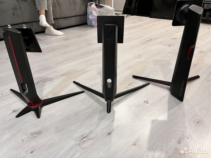 Стойки для мониторов настольные