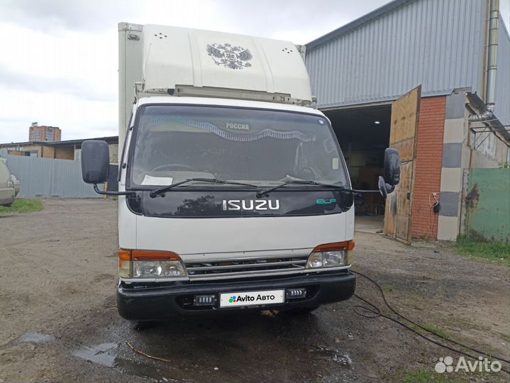 Isuzu Elf, 2000