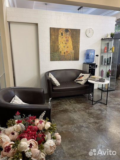 Сдам кабинет, место бровиста/визажиста