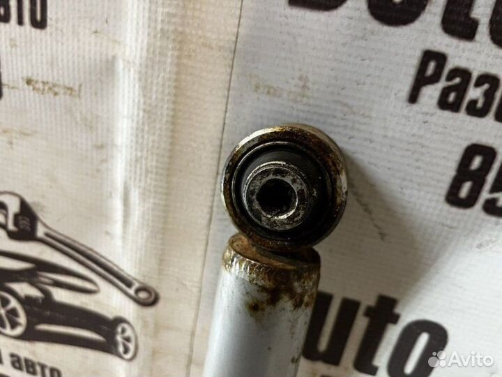 Стойка амортизатора задняя Ford Fiesta 5 хэтчбек