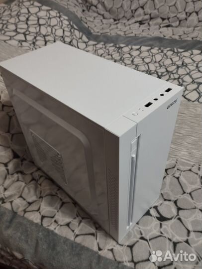 I3-8100, 16gb, RX470, 2SSD