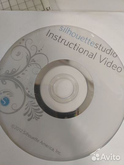 Режущий плоттер silhouette portrait 2