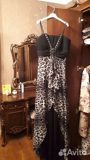 Вечерние платья