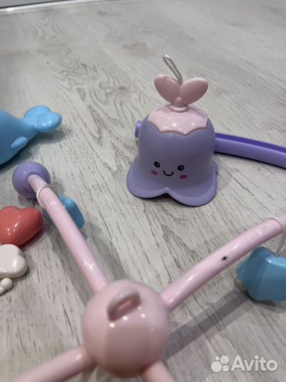 Музыкальный мобиль на кроватку