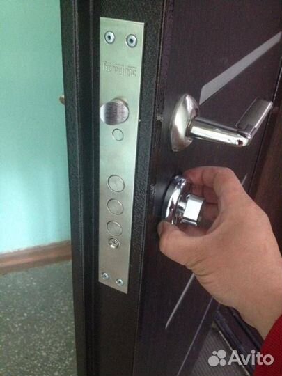 Замена и Вскрытие замков квартир, авто