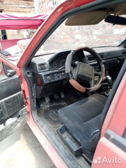 Volvo 940 2.3 МТ, 1992, битый, 307 510 км