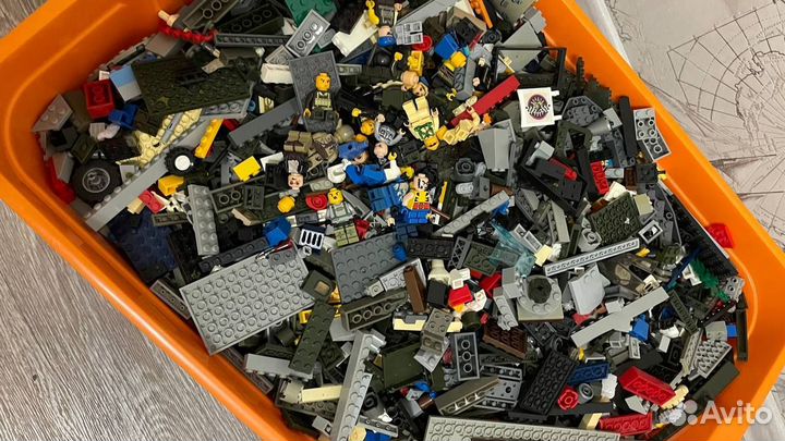 Lego 12.5 кг + контейнер